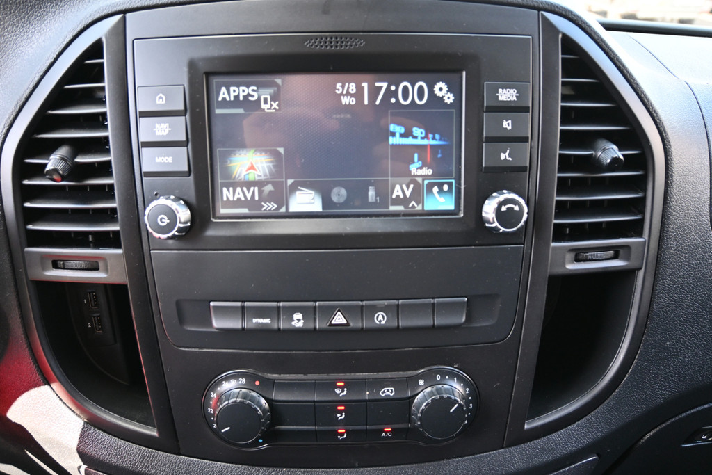 Mercedes-Benz Vito 4