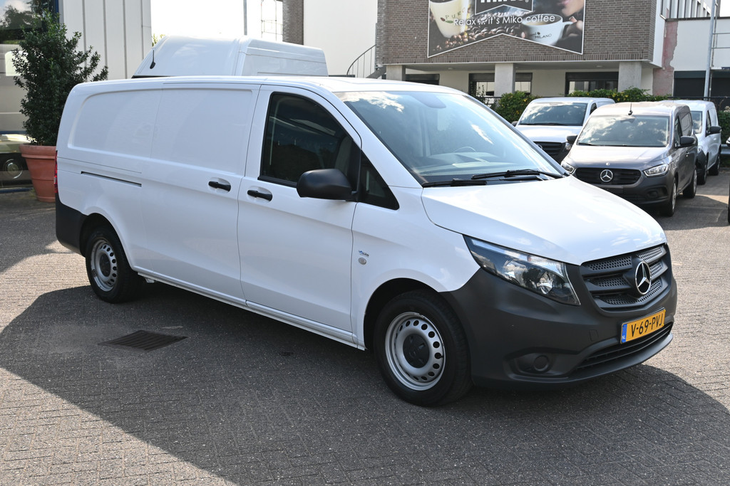 Mercedes-Benz Vito 8