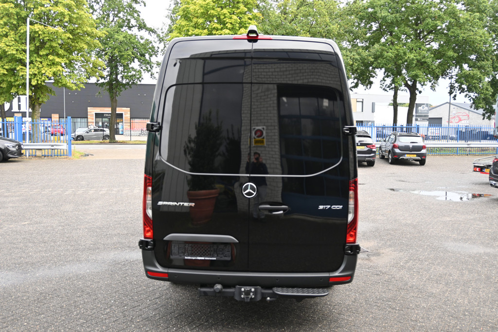 Mercedes-Benz Sprinter 12