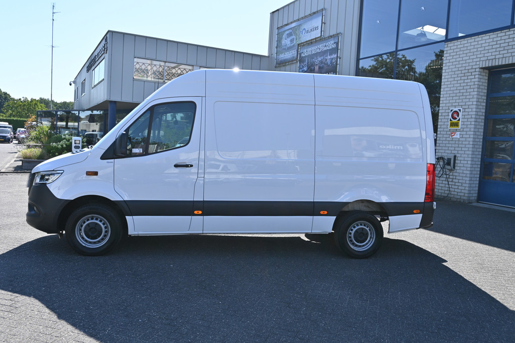 Mercedes-Benz Sprinter 1