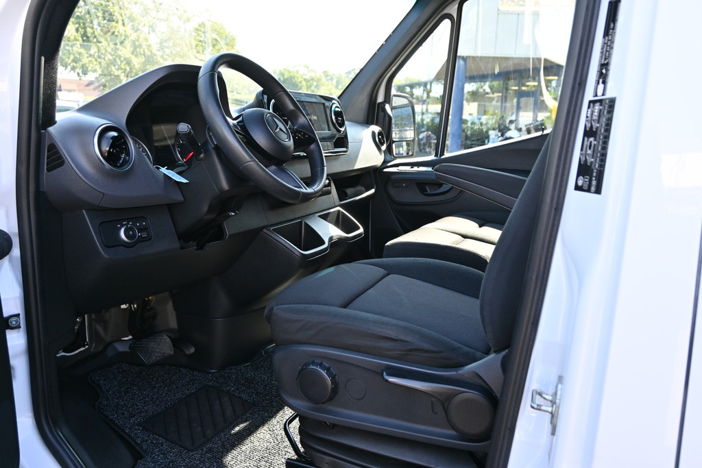 Mercedes-Benz Sprinter 7