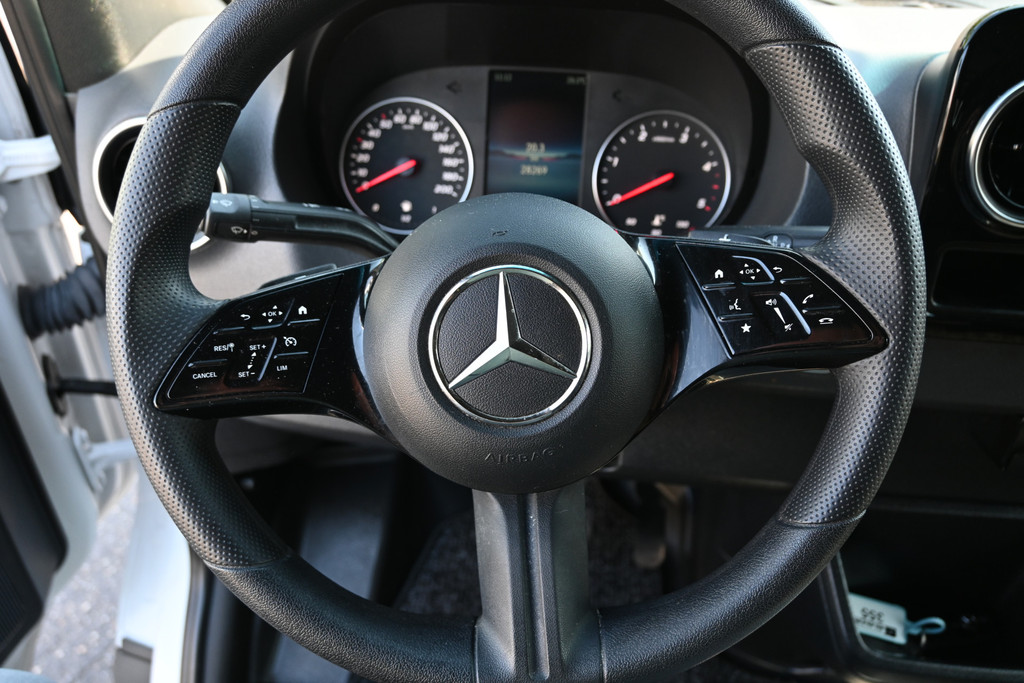 Mercedes-Benz Sprinter 12