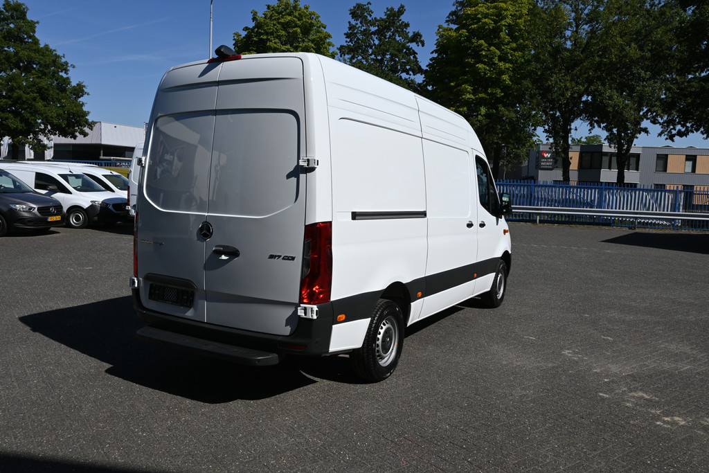 Mercedes-Benz Sprinter 3