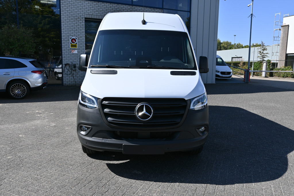 Mercedes-Benz Sprinter 5