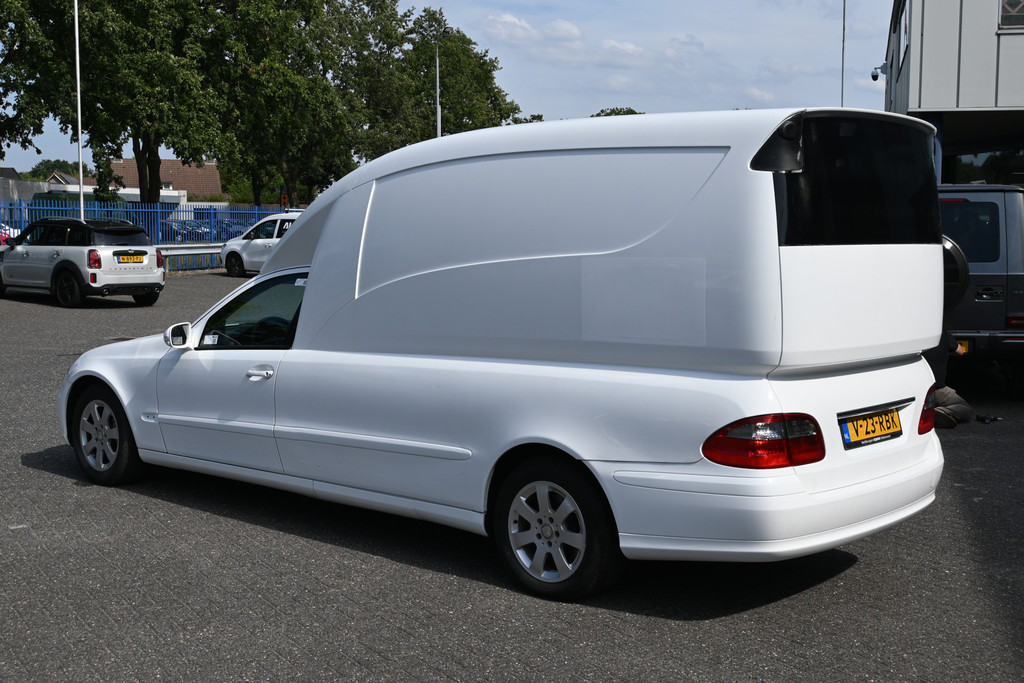 Mercedes-Benz E-Klasse 12