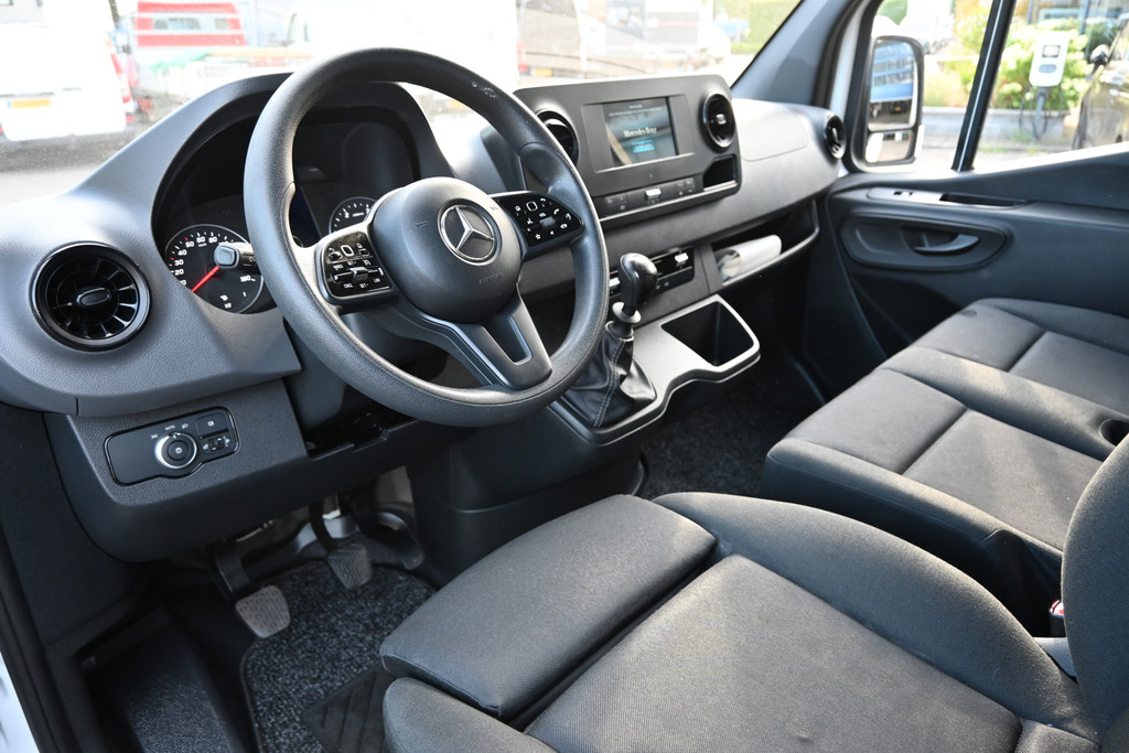 Mercedes-Benz Sprinter 3