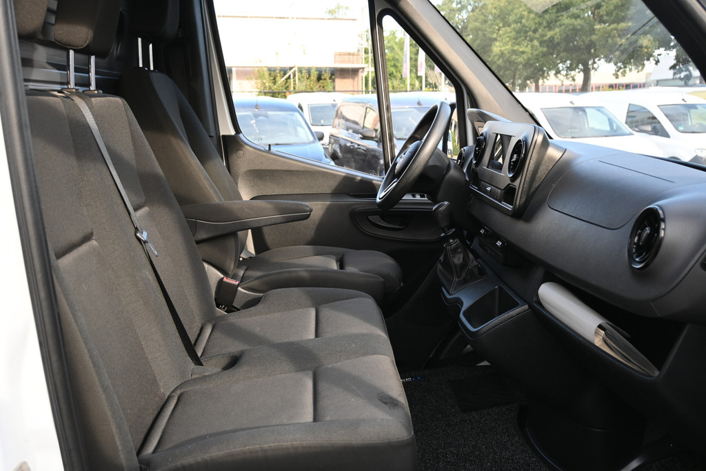 Mercedes-Benz Sprinter 7