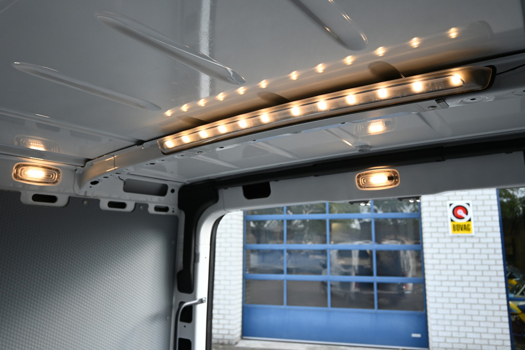 Mercedes-Benz Sprinter 13