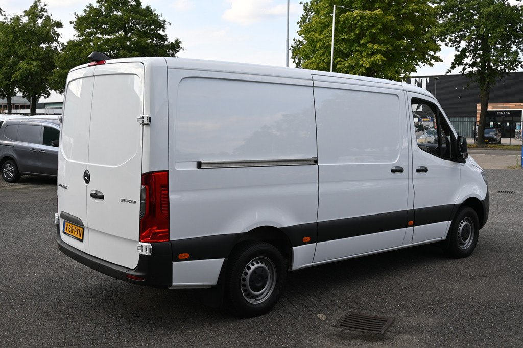 Mercedes-Benz Sprinter 2