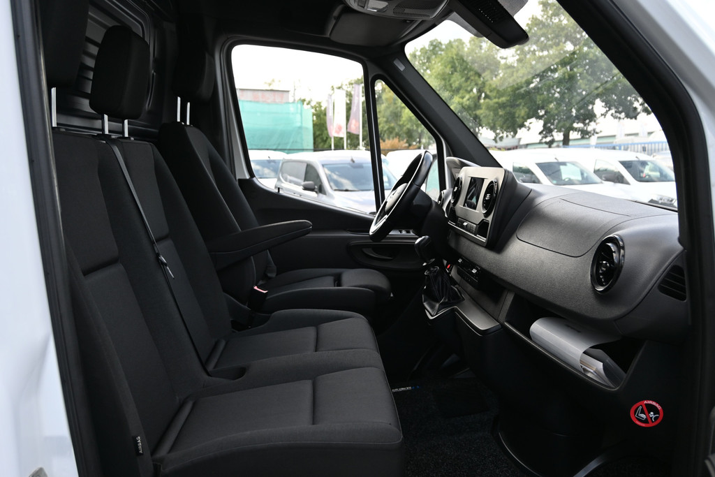 Mercedes-Benz Sprinter 7