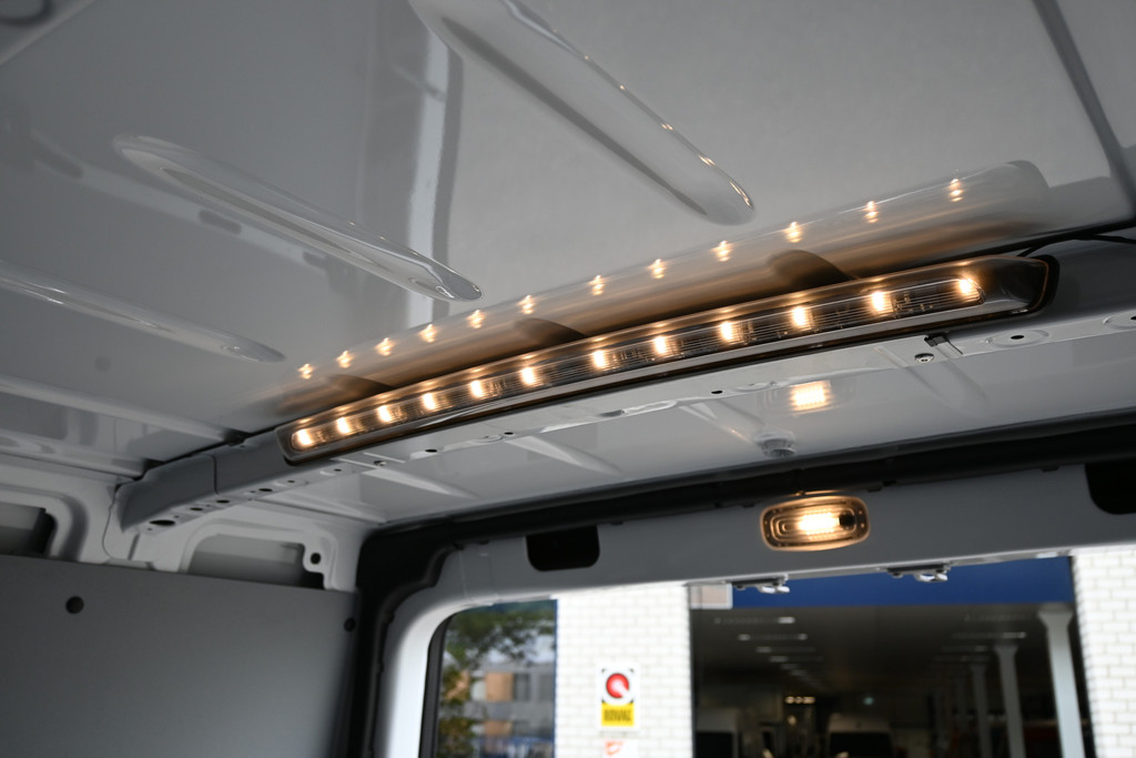 Mercedes-Benz eSprinter 13