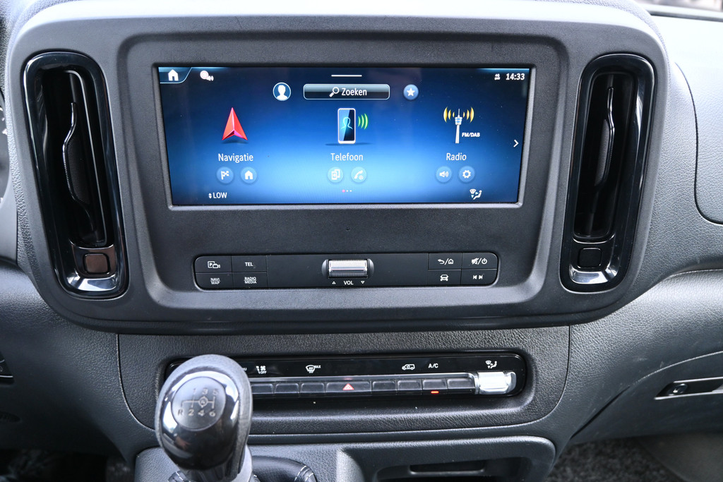 Mercedes-Benz Vito 4