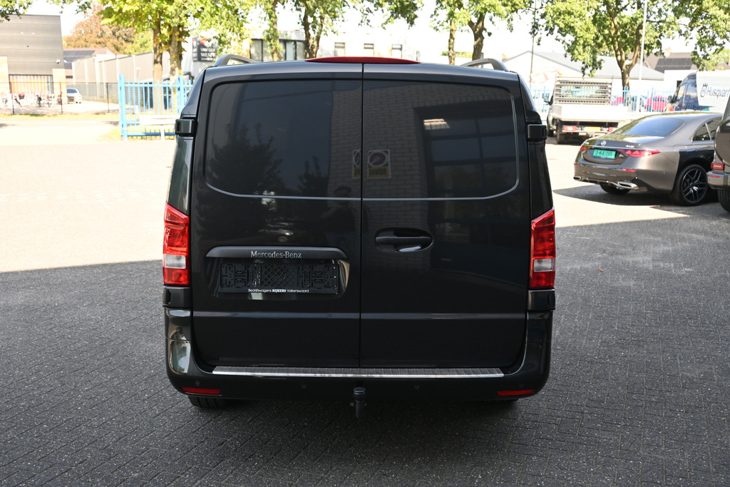 Mercedes-Benz Vito 10