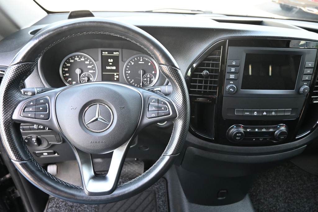 Mercedes-Benz Vito 13