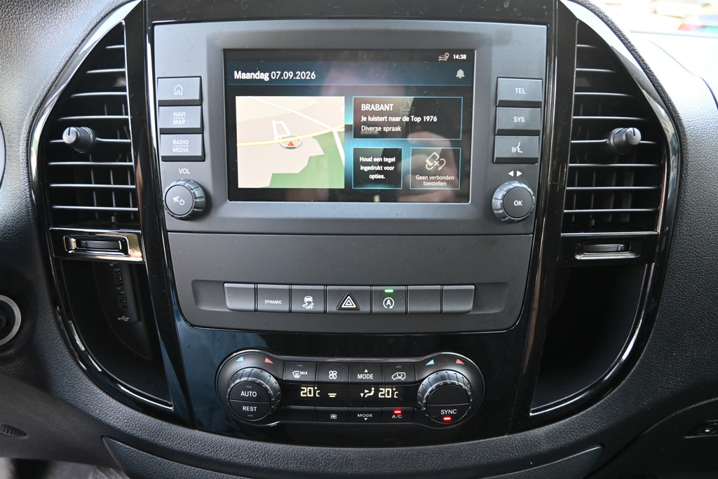 Mercedes-Benz Vito 4