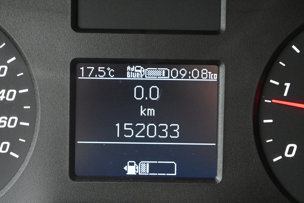 Mercedes-Benz Sprinter 14