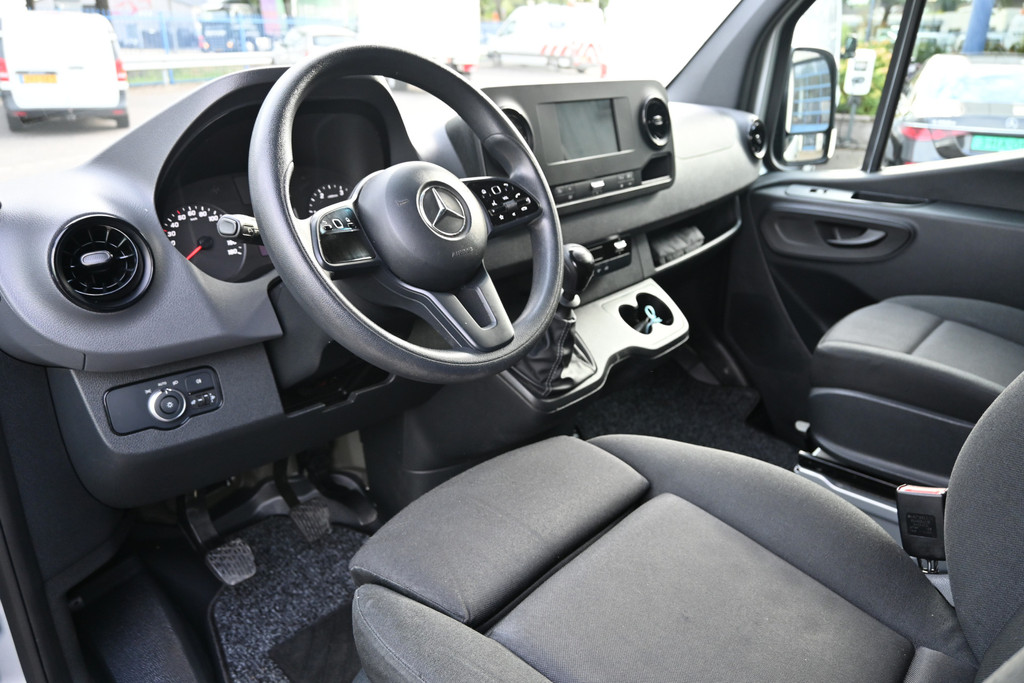 Mercedes-Benz Sprinter 3