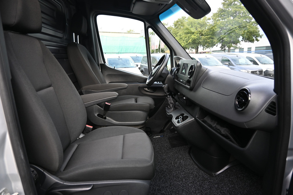 Mercedes-Benz Sprinter 7