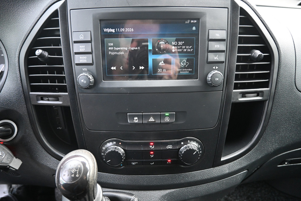 Mercedes-Benz Vito 4