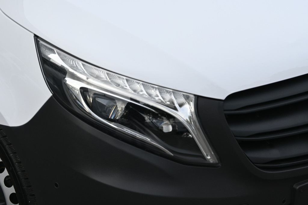 Mercedes-Benz Vito 8