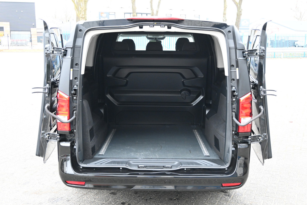 Mercedes-Benz Vito 11
