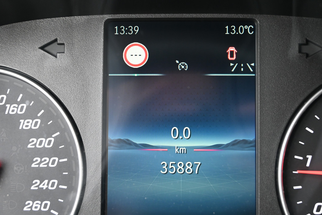 Mercedes-Benz Vito 17