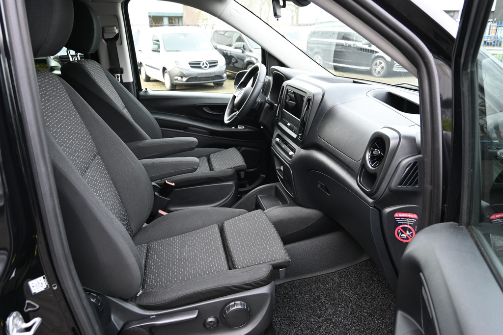 Mercedes-Benz Vito 8