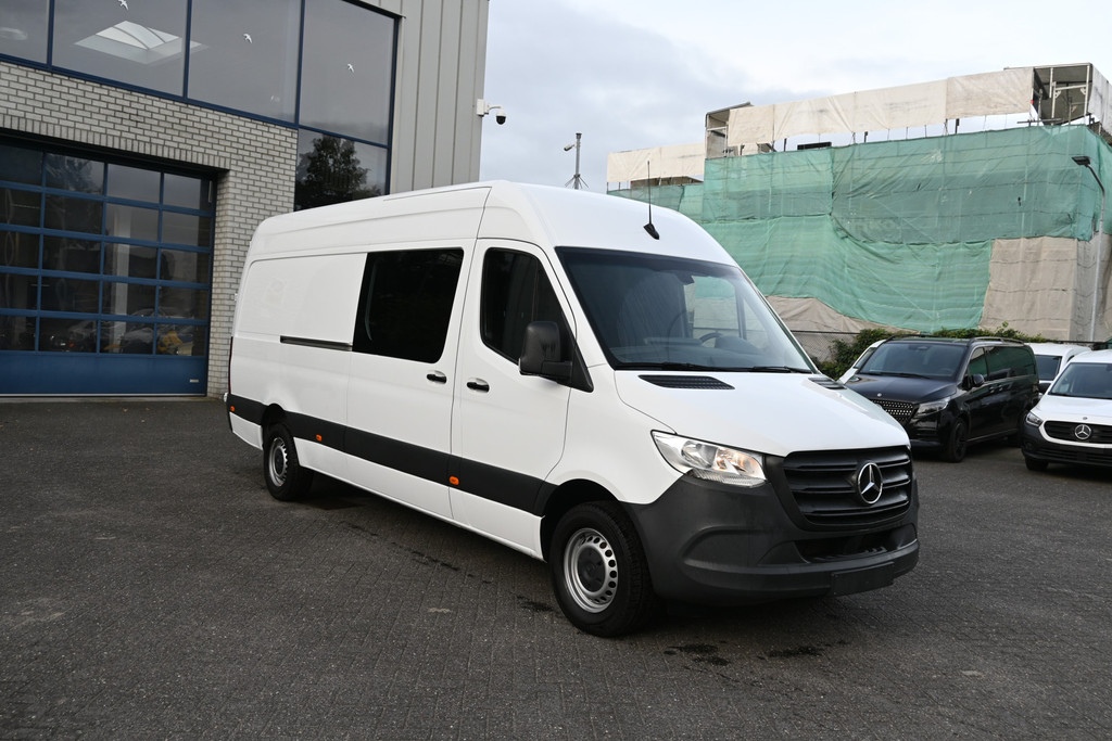 Mercedes-Benz Sprinter 2