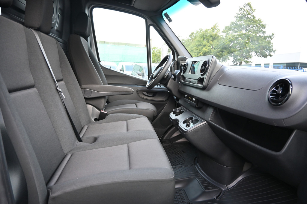 Mercedes-Benz Sprinter 3