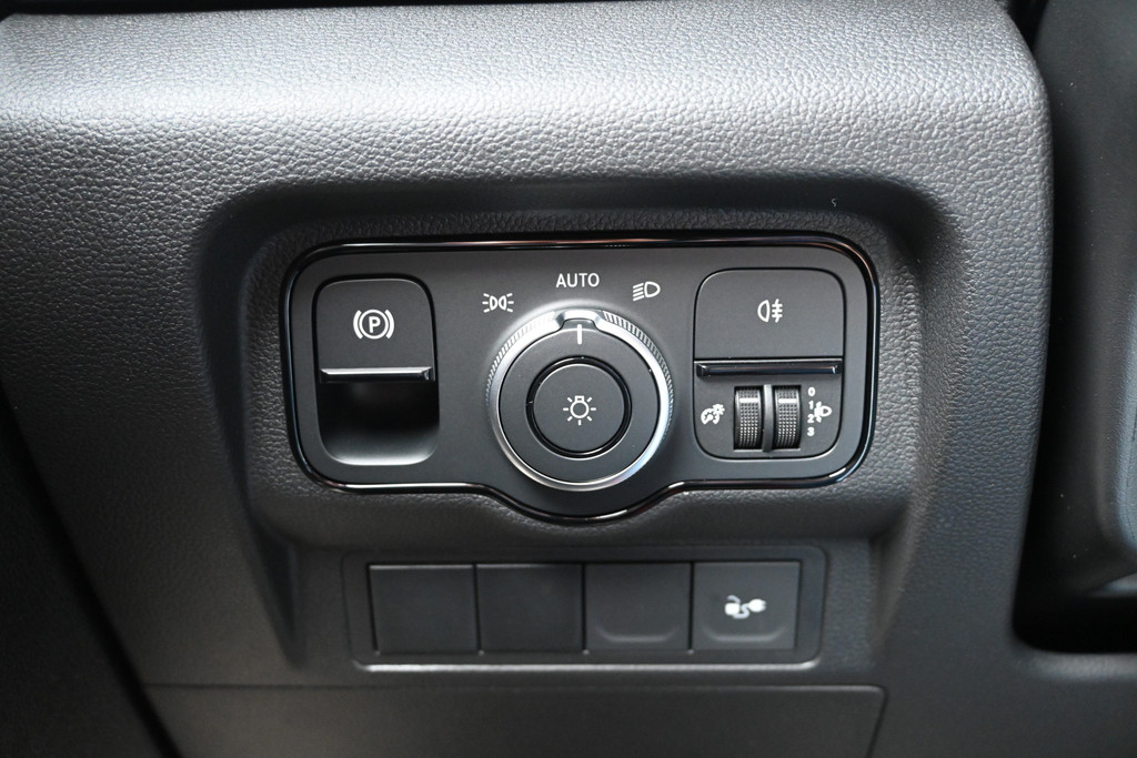 Mercedes-Benz eCitan 11