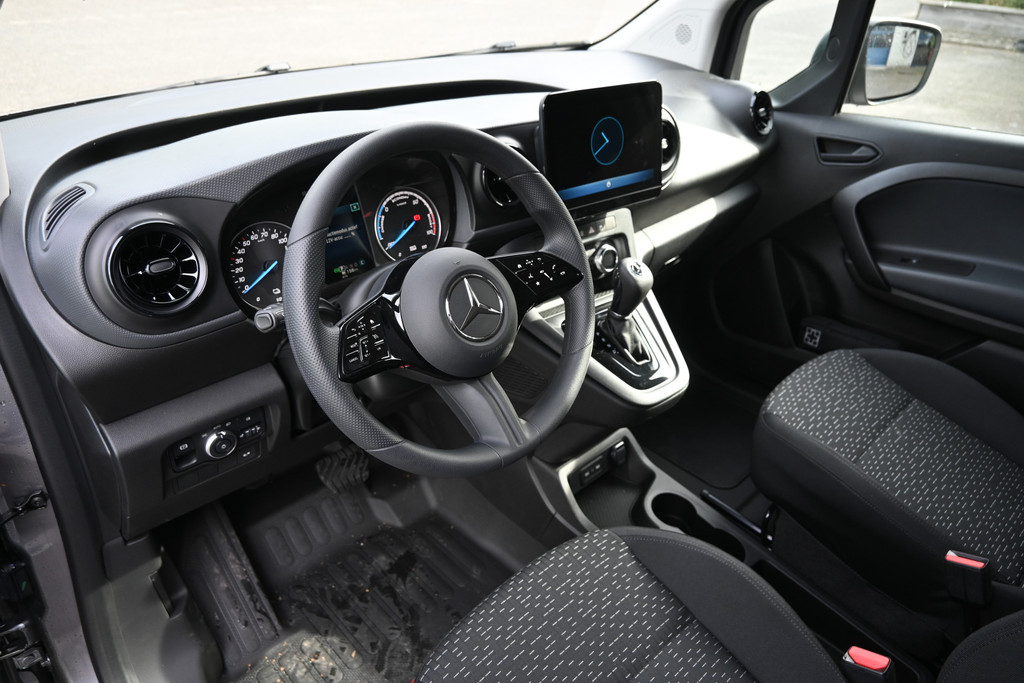 Mercedes-Benz eCitan 8