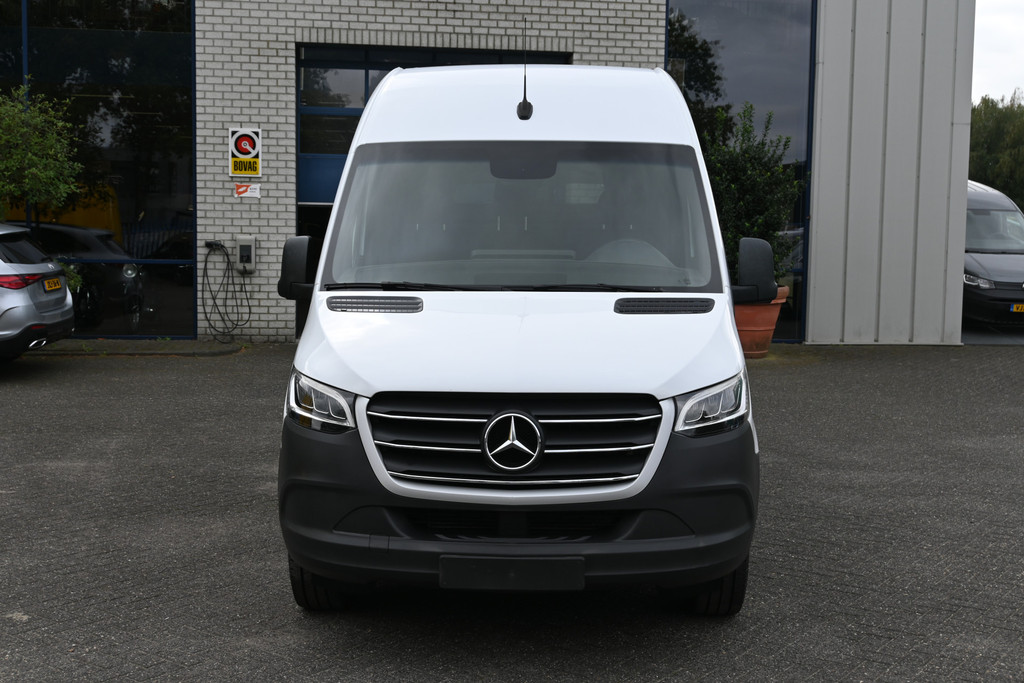 Mercedes-Benz Sprinter 1