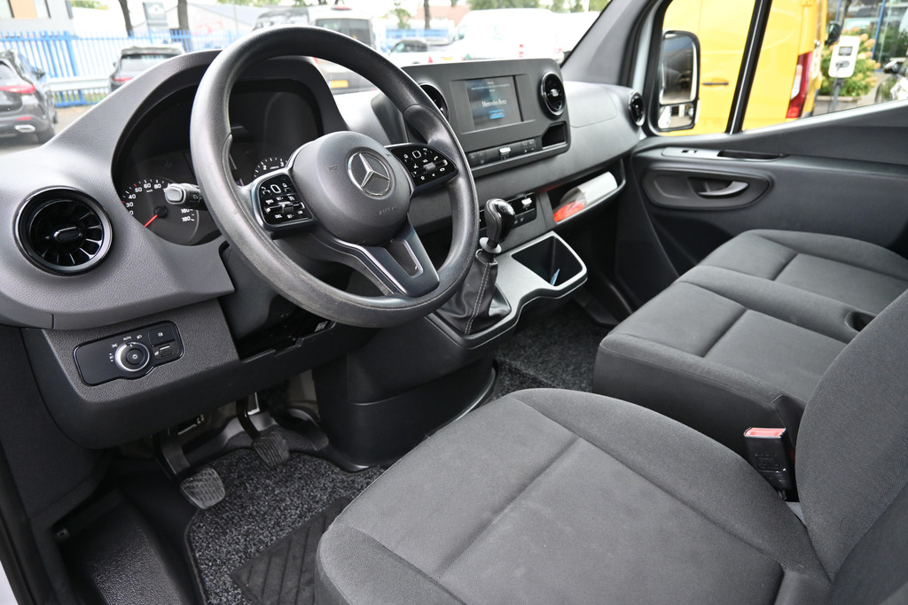 Mercedes-Benz Sprinter 3