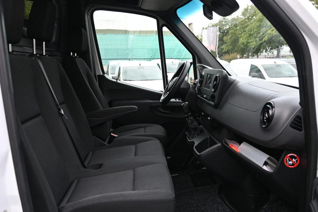 Mercedes-Benz Sprinter 7