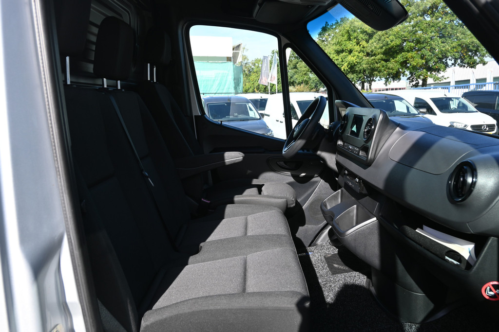Mercedes-Benz Sprinter 7