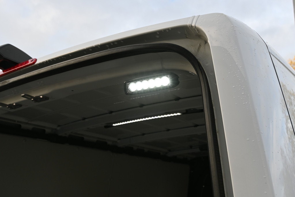 Mercedes-Benz Sprinter 14