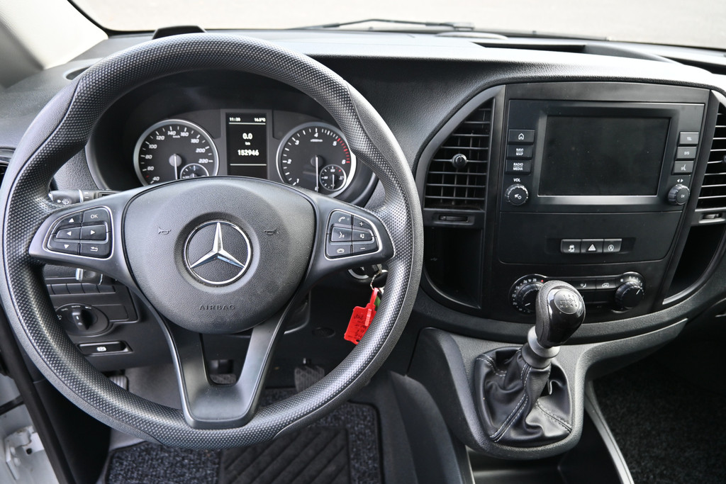 Mercedes-Benz Vito 11