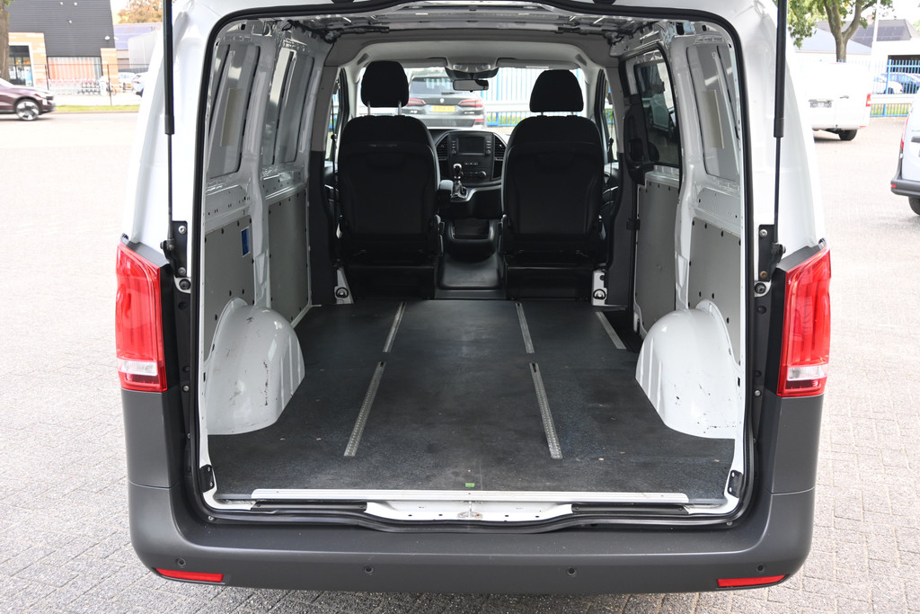 Mercedes-Benz Vito 9