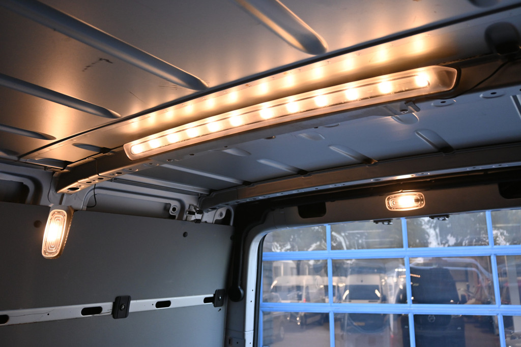 Mercedes-Benz Sprinter 12