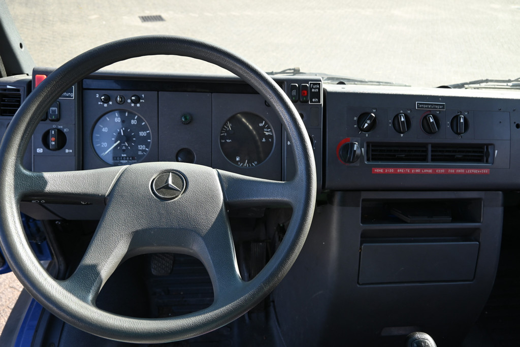 Mercedes-Benz Vario 14