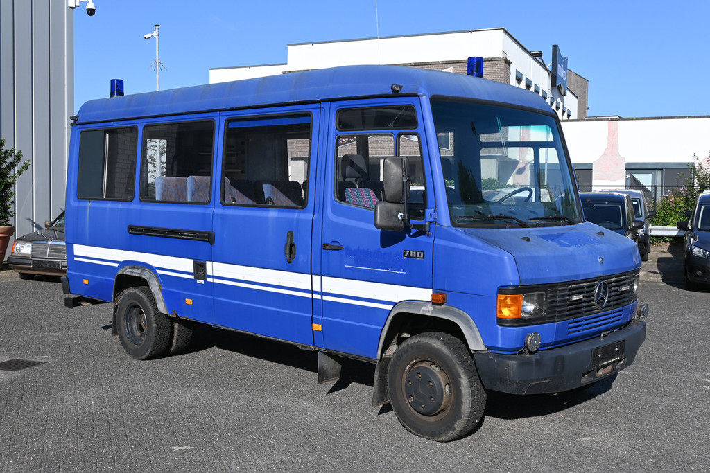 Mercedes-Benz Vario 7