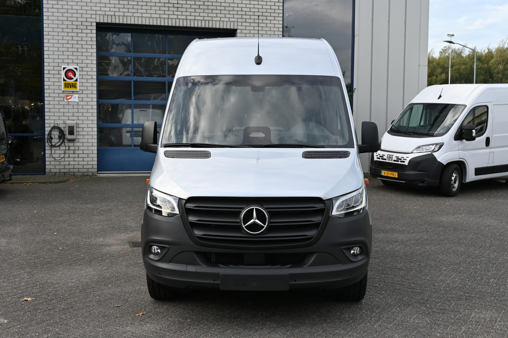 Mercedes-Benz Sprinter 1