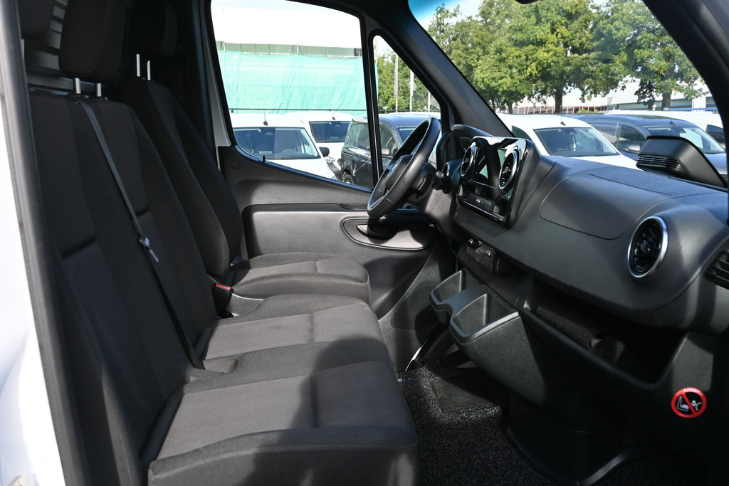 Mercedes-Benz Sprinter 7