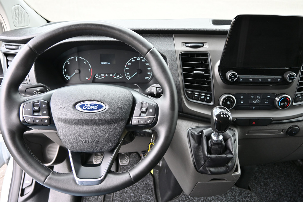Ford Transit Custom 11