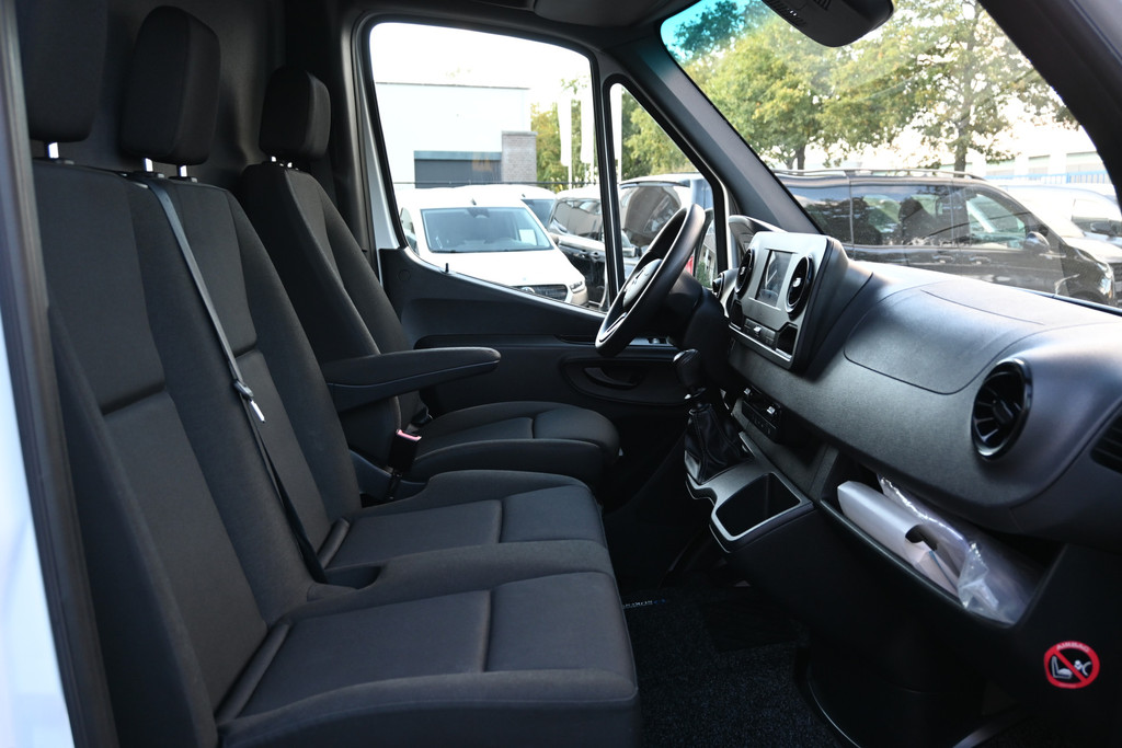 Mercedes-Benz Sprinter 7