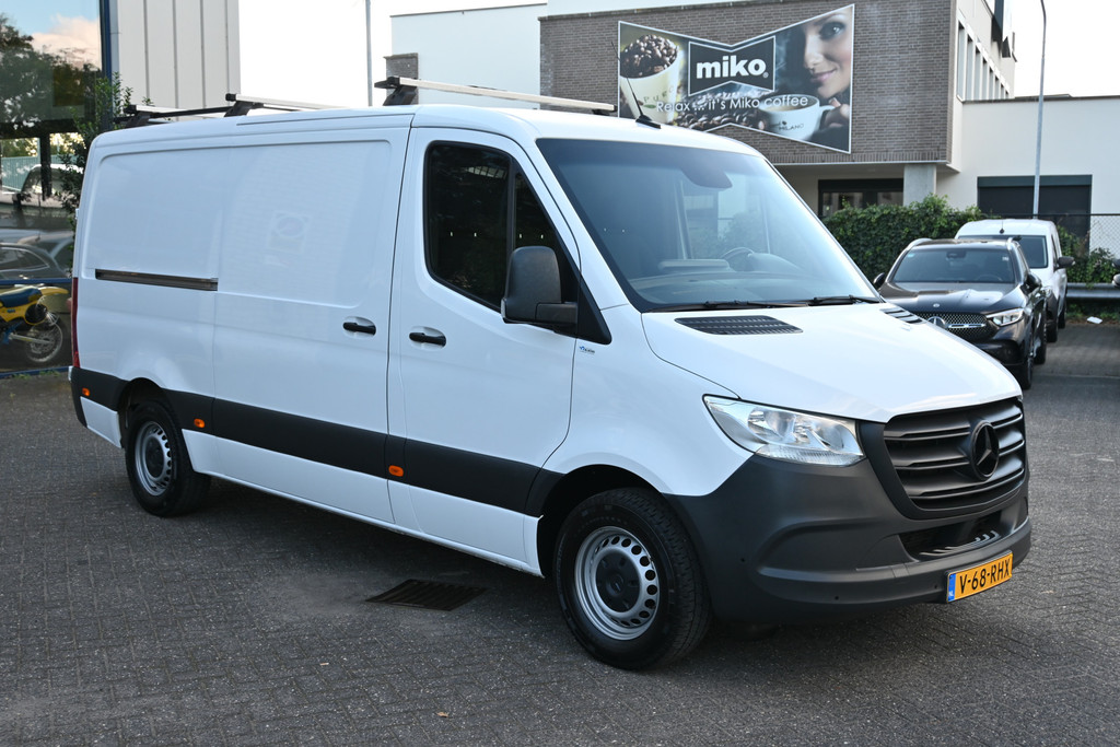 Mercedes-Benz Sprinter 8