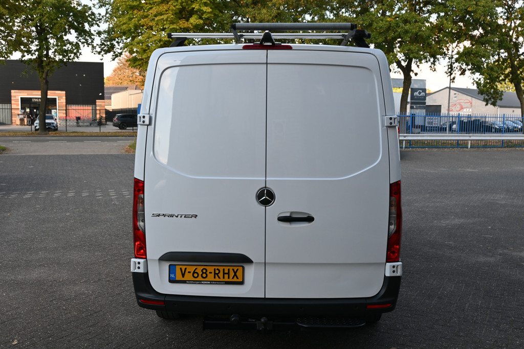 Mercedes-Benz Sprinter 9