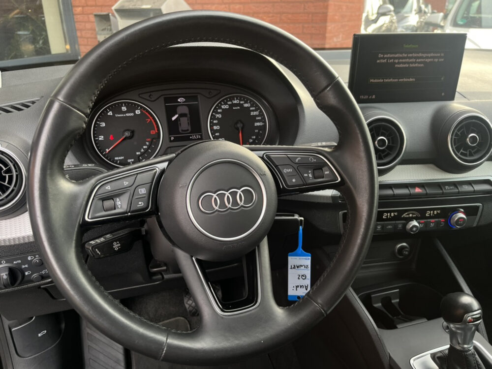 Audi Q2 30 TFSI Design Pro Line // NAVI // CLIMA // PDC 14