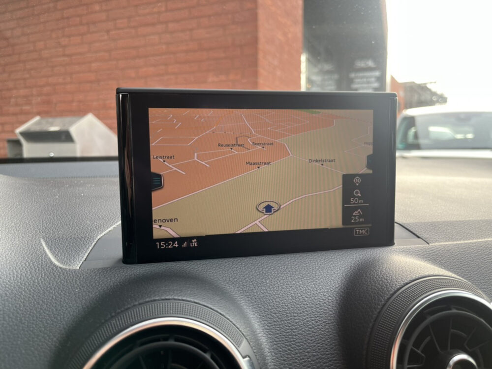 Audi Q2 30 TFSI Design Pro Line // NAVI // CLIMA // PDC 21