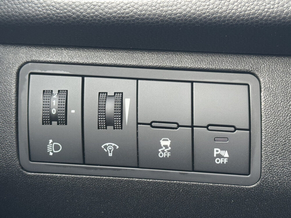 Kia Venga 1.6 CVVT ExecutiveLine //PANO// KEYLESS // STOEL+STUURVERWARMING // CAMERA+SENSOREN // 26